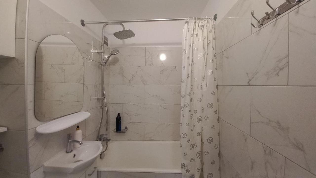 Apartrooms Wielunska Варшава Екстер'єр фото